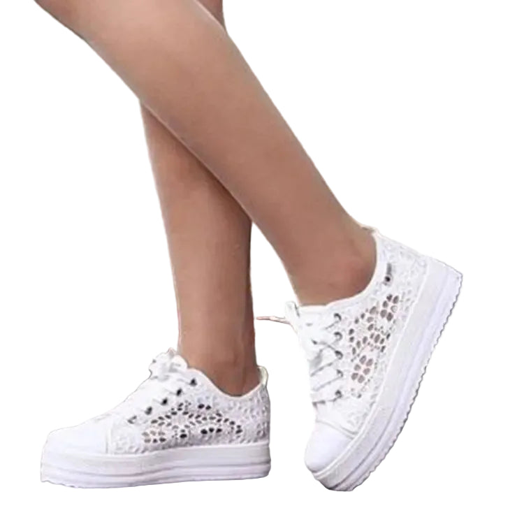 Damskie Ażurowe Sneakersy Sznurowane z Płaską Podeszwą i Zabudowanym Noskiem
