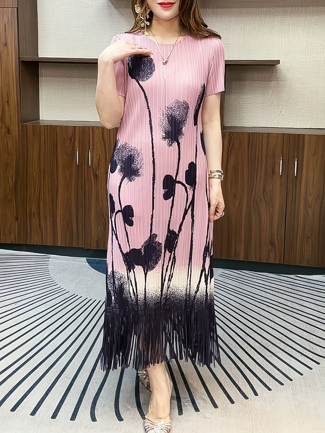 Damska plisowana sukienka midi z kwiatowym nadrukiem